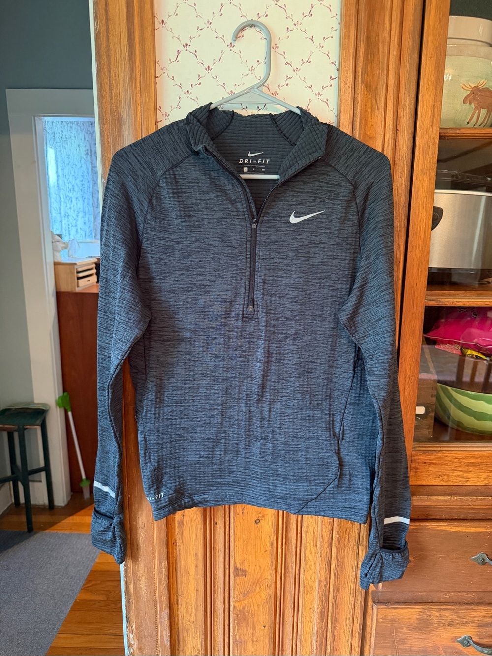 Nike Women’s Dri-FIT Size S Half-Zip Hoodie Pullover - Dark Gray